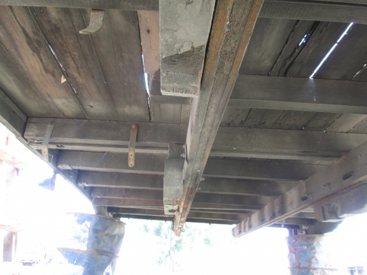 ขายกระบะคาโก้ npr ยาว 4.30 m ขายกระบะคาโก้ npr ยาว 4.30 m