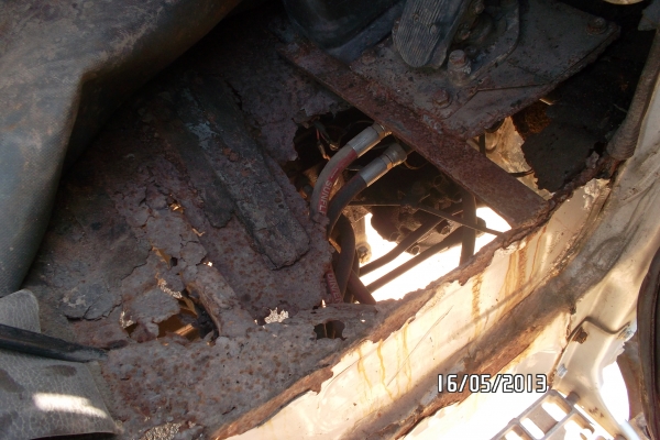 ขาย6ล้อใหญ่ HINO FD176 เครื่อง HO7C เครน TADANO ราคา260000