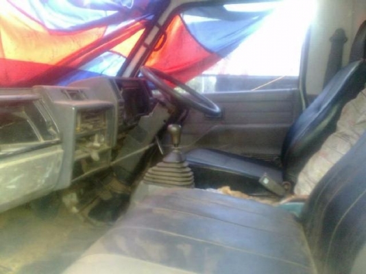 ISUZU NPR 115 HP 4BD1 รถบรรทุก 6 ล้อ กระบะเหล็กคอกเกษตรความยาว 4.30 เมตร มีกระบอกดั๊มพ์ 4 ตันให้ไปติดตั้งเองด้วยนะครับ เครื่องแน่นแรงดี ภายในเก๋งคอนโซลสวยครบ พวงมาลัยเพาเวอร์ ช่วงล่างใหญ่ F หน้า F หลังครบหมดแล้ว ยาง 8.25 ขอบ 16 เอกสารทะเบียนภาษีครบพร้อมโอ ISUZU NPR 115 HP 4BD1 รถบรรทุก 6 ล้อ กระบะเหล็กคอกเกษตรความยาว 4.30 เมตร มีกระบอกดั๊มพ์ 4 ตันให้ไปติดตั้งเองด้วยนะครับ เครื่องแน่นแรงดี ภายในเก๋งคอนโซลสวยครบ พวงมาลัยเพาเวอร์ ช่วงล่างใหญ่ F หน้า F หลังครบหมดแล้ว ยาง 8.25 ขอบ 16 เอกสารทะเบียนภาษีครบพร้อมโอ