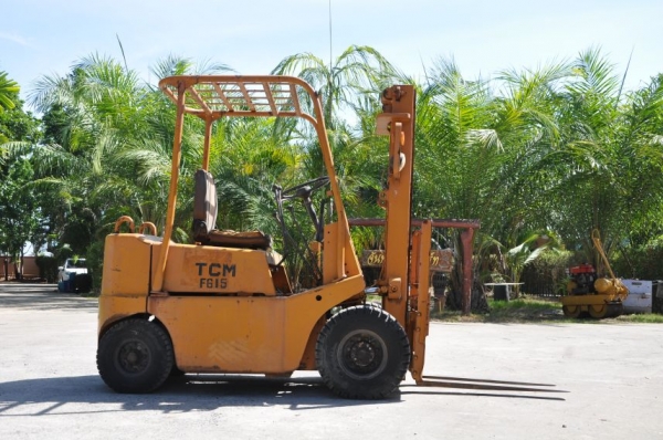 ขายFORKLIFT TCM1.5ตัน สภาพเดิมๆจากญี่ปุ่นยังไม่เคยใช้งานในไทย 68,000บาทเท่านั้น!!