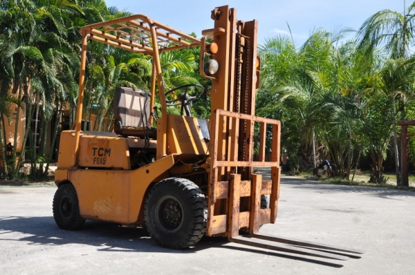 ขายFORKLIFT TCM1.5ตัน สภาพเดิมๆจากญี่ปุ่นยังไม่เคยใช้งานในไทย 68,000บาทเท่านั้น!!