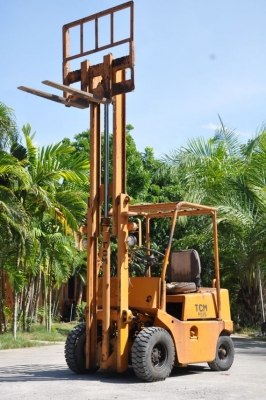 ขายFORKLIFT TCM1.5ตัน สภาพเดิมๆจากญี่ปุ่นยังไม่เคยใช้งานในไทย 68,000บาทเท่านั้น!!