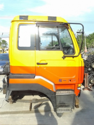 ขายหัวเก๋งรถหัวลากพร้อมเครื่องยนต์ของ UD