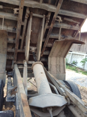 ขายรถ 6 ล้อดั๊มหัวยาว อีซูซุ เครื่อง 6 BB1 145  แรง พวงมาลัยเพาเวอร์  เบรคทิฟฟี่  เฟืองท้ายใหญ่