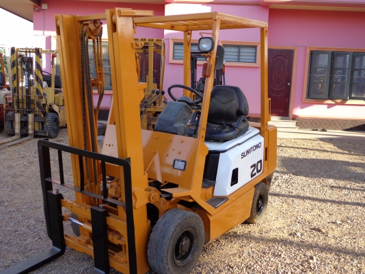 ขายรถยก SUMITOMO FG 20 เครื่องเบนซิน ติดต่อคุณยุทธิ์ โทร. 081-9870866 คุณจิ๊ด โทร. 089-7949488