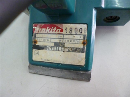 กบไฟฟ้า Makita รุ่น 1900  ( 3 นิ้ว)