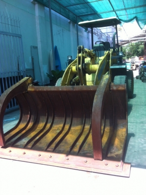 ขายรถตัก TCM L13.  สภาพสวยไม่เคยใช้งานในไทย