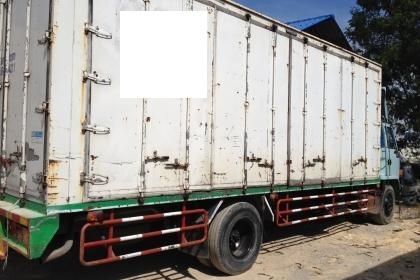 ขายหกล้อตู้สิบบาน Isuzu Roc195 และ Decga สภาพสวย และมีหลายคันให้เลือก โทร 088-4501277 ตลอด 24 ชม.