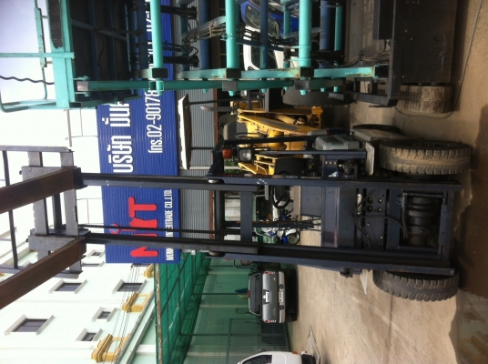 ขาย โพคลิฟท์KOMATSU 2ตันรุ่น 11 เบนซิน