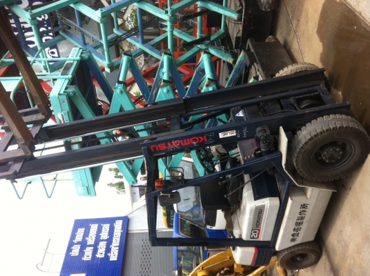 ขาย โพคลิฟท์KOMATSU 2ตันรุ่น 11 เบนซิน