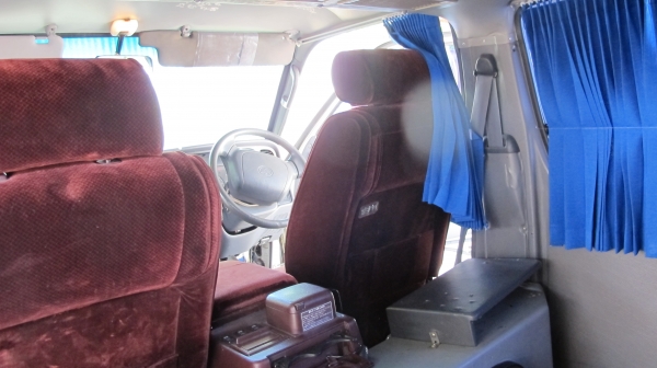 ขายรถตู้ TOYOTA HIACE  3.0 GL ปี2000