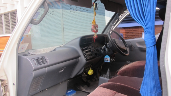 ขายรถตู้ TOYOTA HIACE  3.0 GL ปี2000