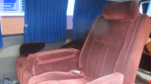 ขายรถตู้ TOYOTA HIACE  3.0 GL ปี2000