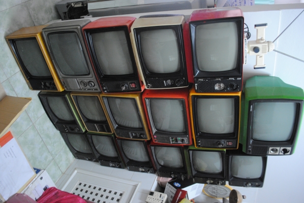 รายละเอียด ขาย TV โบราณเก่า คลาสสิค เอาไว้ตกแต่งบ้าน ร้าน ครับ
