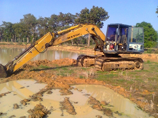 ขายยรถแม็คโคPC120-3ช่วงล่างL