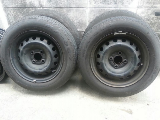 กะทะ14 4รู100 ดุมกลางใหญ่ + ยาง MAXXIS 165/70/14 ปี12