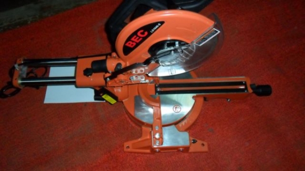 เลื่อยตัดองศา BEL รุ่น LS1040-s Slide+Laser เลื่อยตัดองศา BEL รุ่น LS1040-s Slide+Laser