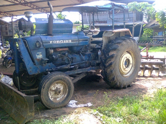 ขายรถไถนาฟอร์ด6610 พร้อมใช้280000บาทด่วน