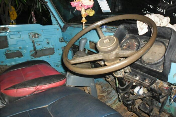 ขาย 6ล้อ ISUZU ELF 100 หัวแป เครื่อง4BC2 100แรง ฝาำดำ แน่นๆ ไม่เยิ้ม เกียร์เดิม แปลงเกียร์สายแล้ว พ.พาวเวอร์ ช่วงล่างเดิมๆ คัสซีดี มีต้องเก็บบ้างครับ หัวบางไม่มีผุ ภายในสวย คอนโซลครบ กระบะ4.30ม.คอกไม้พื้นไม้ สภาพดี ยางดี ระบบไฟครับ พร้อม ราคาเบาๆ ต่อรองได