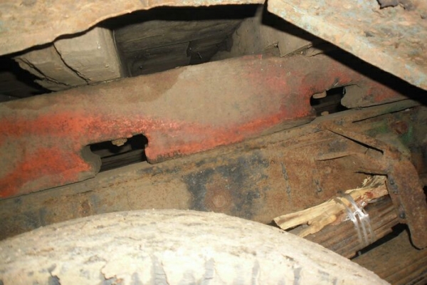 ขาย 6ล้อ ISUZU ELF 100 หัวแป เครื่อง4BC2 100แรง ฝาำดำ แน่นๆ ไม่เยิ้ม เกียร์เดิม แปลงเกียร์สายแล้ว พ.พาวเวอร์ ช่วงล่างเดิมๆ คัสซีดี มีต้องเก็บบ้างครับ หัวบางไม่มีผุ ภายในสวย คอนโซลครบ กระบะ4.30ม.คอกไม้พื้นไม้ สภาพดี ยางดี ระบบไฟครับ พร้อม ราคาเบาๆ ต่อรองได