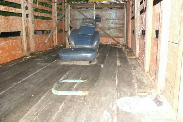 ขาย 6ล้อ ISUZU ELF 100 หัวแป เครื่อง4BC2 100แรง ฝาำดำ แน่นๆ ไม่เยิ้ม เกียร์เดิม แปลงเกียร์สายแล้ว พ.พาวเวอร์ ช่วงล่างเดิมๆ คัสซีดี มีต้องเก็บบ้างครับ หัวบางไม่มีผุ ภายในสวย คอนโซลครบ กระบะ4.30ม.คอกไม้พื้นไม้ สภาพดี ยางดี ระบบไฟครับ พร้อม ราคาเบาๆ ต่อรองได