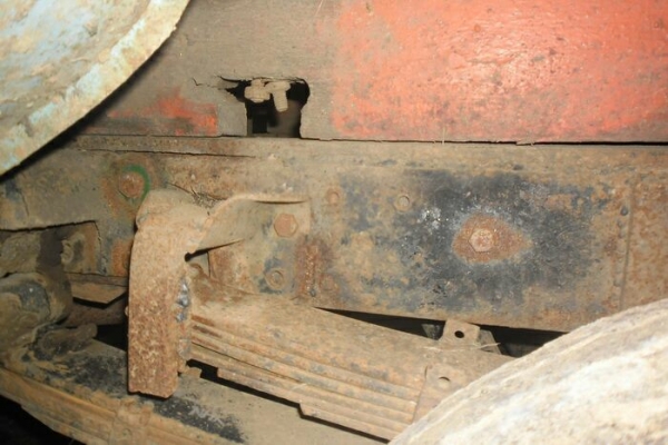 ขาย 6ล้อ ISUZU ELF 100 หัวแป เครื่อง4BC2 100แรง ฝาำดำ แน่นๆ ไม่เยิ้ม เกียร์เดิม แปลงเกียร์สายแล้ว พ.พาวเวอร์ ช่วงล่างเดิมๆ คัสซีดี มีต้องเก็บบ้างครับ หัวบางไม่มีผุ ภายในสวย คอนโซลครบ กระบะ4.30ม.คอกไม้พื้นไม้ สภาพดี ยางดี ระบบไฟครับ พร้อม ราคาเบาๆ ต่อรองได