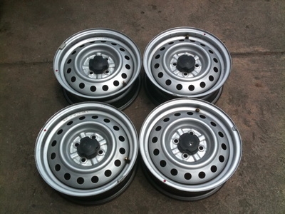 กะทะล้อ 4รู100 Toyota ขอบ 14 สภาพใหม่ วิ่งไม่ถึงสองร้อยโล