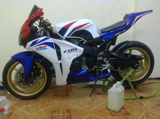ขาย แฟริ้ง cbr 1000  ราคา5500-