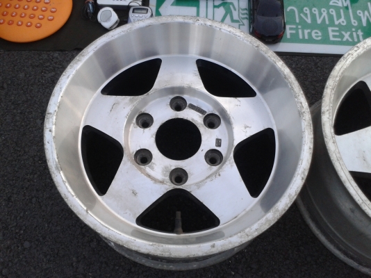 แม็กขอบ15กว้าง7นิ้ว6รู