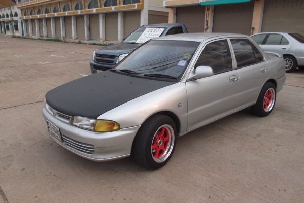 ขายรถเก๋งแนว ๆ ปี 94 เกียรธรรมดา