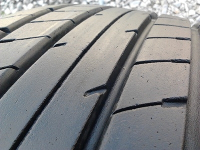 ขายยาง185/55/15 ปี 1710 DUNLOP SP 230 1 ชุด ราคา :