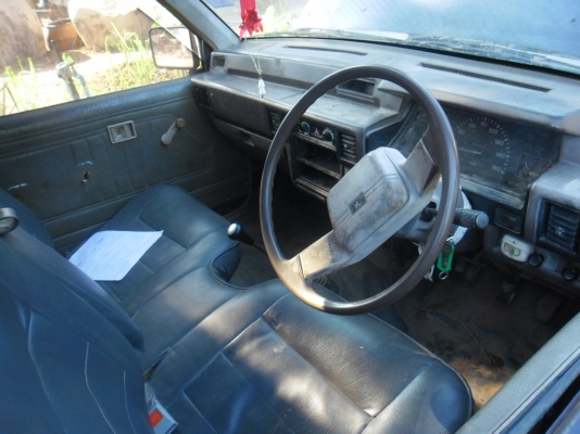 รถกระบะมาใหม่สนใจโทรมานะครับ L200 ตอนเดียว ปี่ 2534 เครื่องดี คันซีสวยภายในฬช้ได้