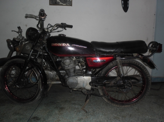 น้อง กันตชาติ ชุมมะจันทร์ กับน้องปรุฬห์ เตชะกฤตธีรนันท์ กทม