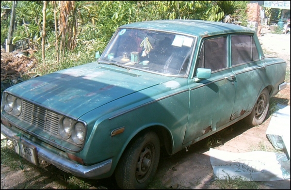 ขายแล้วนะ. เอ ปราจีนบุรีซื้อแล้ว   ขายรถเก๋งโบราณ ยี่ห้อ โตโยเป็ด