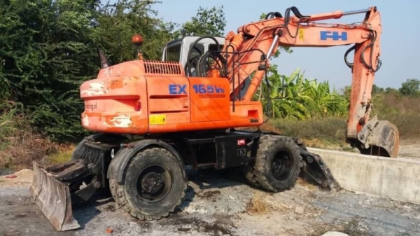 ขาย 750,000 แบคโฮล้อยาง HITACHI EX165W มีลายหัวเจาะพร้อมไปใส่หัวเจาะได้เลย ขับเคลื่อน 2 เพลา ไฟฟ้าคร ขาย 750,000 แบคโฮล้อยาง HITACHI EX165W มีลายหัวเจาะพร้อมไปใส่หัวเจาะได้เลย ขับเคลื่อน 2 เพลา ไฟฟ้าคร