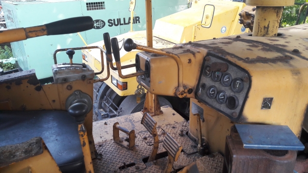 ขายรถดันดิน KOMATSU D85A-12 (D8) นำเข้าจากญี่ปุ่น สภาพสวยพร้อมใช้ 084-5424150