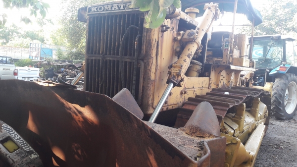 ขายรถดันดิน KOMATSU D85A-12 (D8) นำเข้าจากญี่ปุ่น สภาพสวยพร้อมใช้ 084-5424150 ขายรถดันดิน KOMATSU D85A-12 (D8) นำเข้าจากญี่ปุ่น สภาพสวยพร้อมใช้ 084-5424150