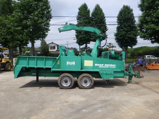 เครื่องชิพไม้ ยี่ห้อ Dynamic รุ่น 535