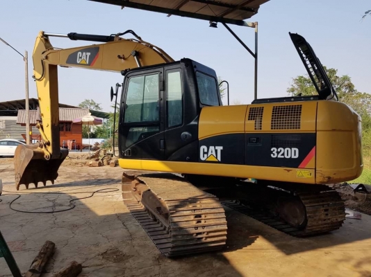 Cat 320D ไมล์ 7600 สภาพสวยค่ะ