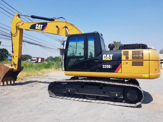 Cat 320D2 ไมล์ ชม.8,000 สภาพสวยๆค่ะ