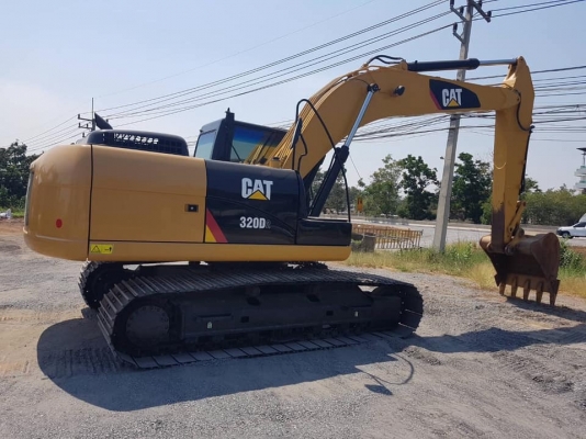 Cat 320D2 ไมล์ ชม.8,000 สภาพสวยๆค่ะ