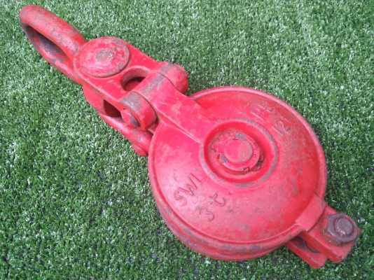 รอกทดเปิดข้าง เก่านอก 3 ตัน 5 นิ้ว สภาพดี รอกทดเปิดข้าง เก่านอก 3 ตัน 5 นิ้ว สภาพดี