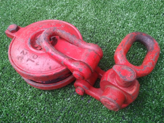 รอกทดเปิดข้าง เก่านอก 3 ตัน 5 นิ้ว สภาพดี รอกทดเปิดข้าง เก่านอก 3 ตัน 5 นิ้ว สภาพดี