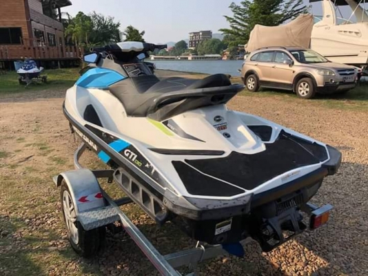 ขายเจ้ท seadoo Gti130 ปี 2016 171ชม. พร้อมใช้ 199,000.บาท ติดต่อ 0824463562