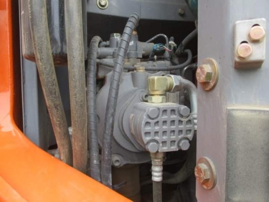 ขายHITACHI ZX135US-3. เก่านอก  สวยมาก  พร้อมใช้  โทร 089-3818694 จ๊อย