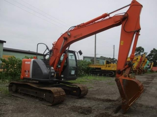 ขายHITACHI ZX135US-3. เก่านอก  สวยมาก  พร้อมใช้  โทร 089-3818694 จ๊อย