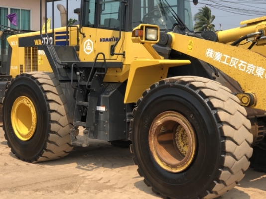 ขายรถตักล้อยาง KOMATSU WA470-6 ปี 2012 นำเข้าเองจากญี่ปุ่น สภาพสวยพร้อมใช้งาน มีVDOการทำงานครับ