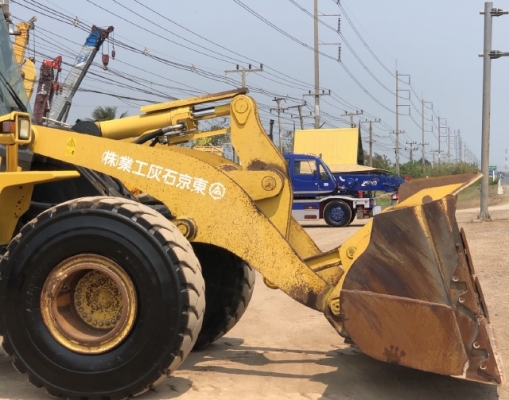 ขายรถตักล้อยาง KOMATSU WA470-6 ปี 2012 นำเข้าเองจากญี่ปุ่น สภาพสวยพร้อมใช้งาน มีVDOการทำงานครับ
