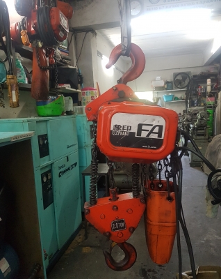 รอกไฟฟ้ามือสองจากญี่ปุ่น ช้าง 2.8ตัน ทดสอบเรียบร้อย ทุกๆระบบใช้งานได้ดีมากครับ