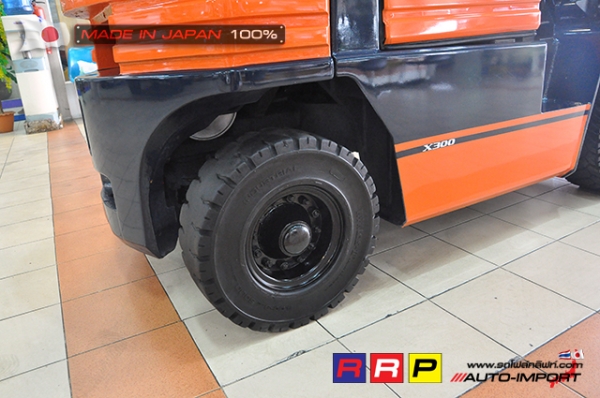 ขายรถโฟล์คลิฟท์มือสอง TOYOTA รุ่น 5FG20-40877 นำเข้าจากประเทศญี่ปุ่น 100\% ไม่เคยใช้งานในไทย